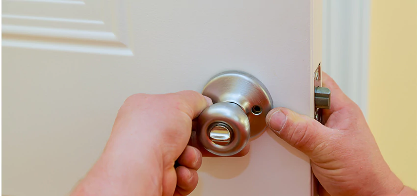 After-hours Locksmith For Lock And Key Installation in Desert Palms, CA