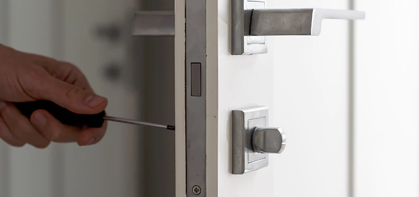 Key Programming Locksmith Open Now in Desert Palms, California